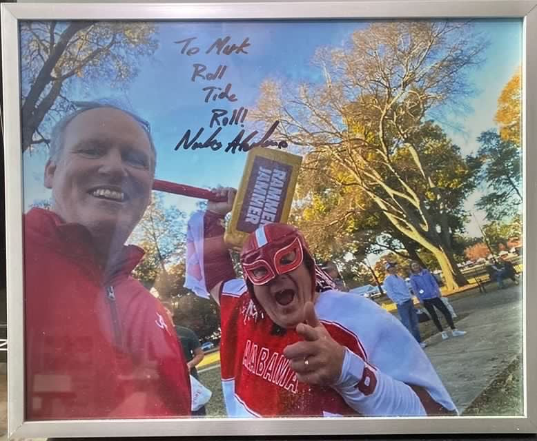 Nacho Signed photo 8x10
